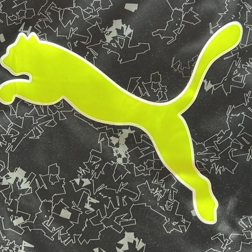 Puma Kids Short Sleeve Black and Lime Green Athletic Short Sleeve Shirt‎ Boys 5
